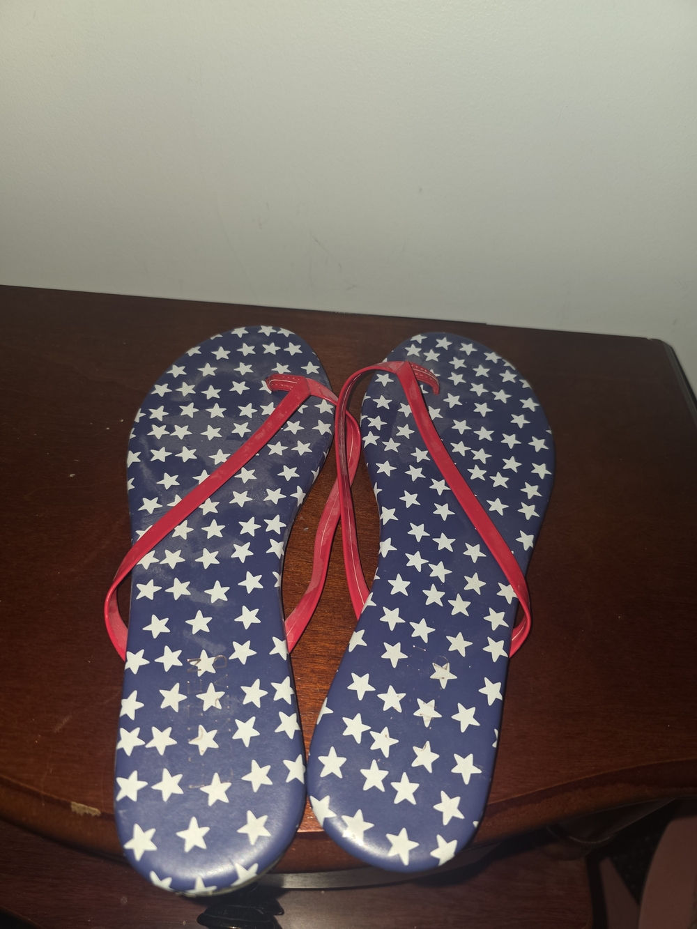 Lauren Conrad Star Print Navy Flip Flops with Red Straps